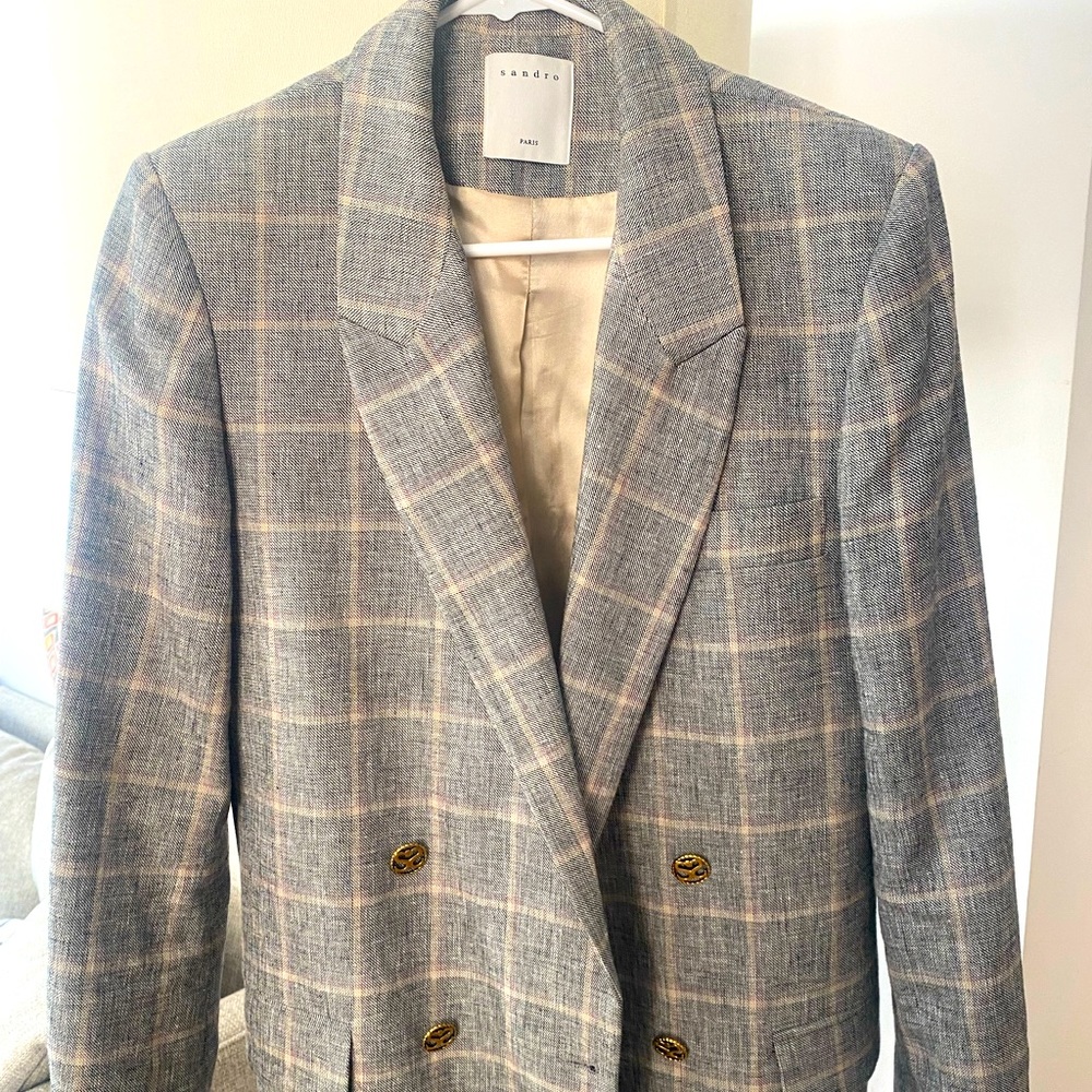 New beautiful Sandro blazer, size 38, US size 7.5